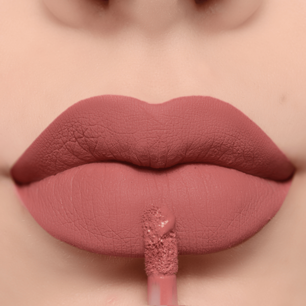 Batom Liquido Creamy Matte - Frosty | Mari Maria Makeup Clique e veja! - Image 4