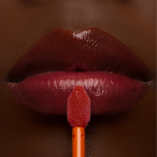 Gloss Plump Fire Kiss - Bergamota | Mari Maria Makeup - Image 6